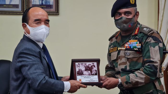 Mizoram CM, Governor discuss COVID and Myanmar issue with Eastern Army Commander