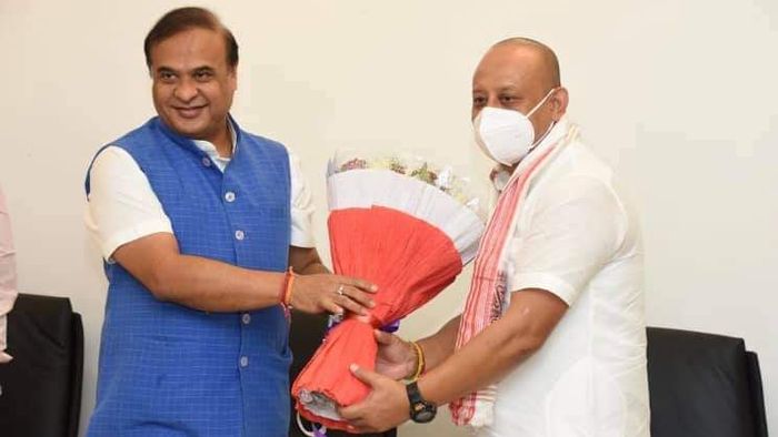 Assam CM welcomes ex-Congress MLA Sushanta Borgohain to BJP