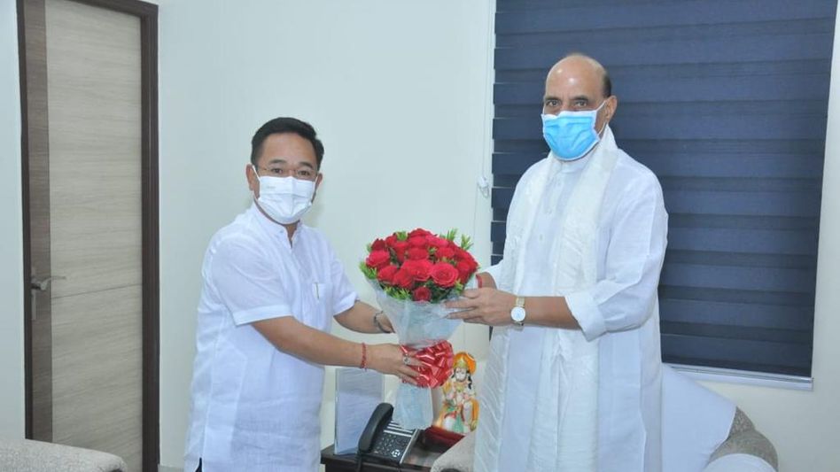 Sikkim CM apprises Defence Ministry about re-examination of land at Yume Samdong Zero point Sikkim CM apprises Defence Ministry about re-examination of land at Yume Samdong Zero point