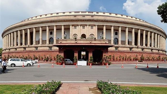 Lok Sabha adjourns till noon