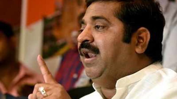 Will not allow any of Javed Akhtar's films till he apologises with folded hands to RSS: BJP MLA