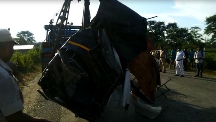 One killed two injured in Bolero-auto rickshaw collision