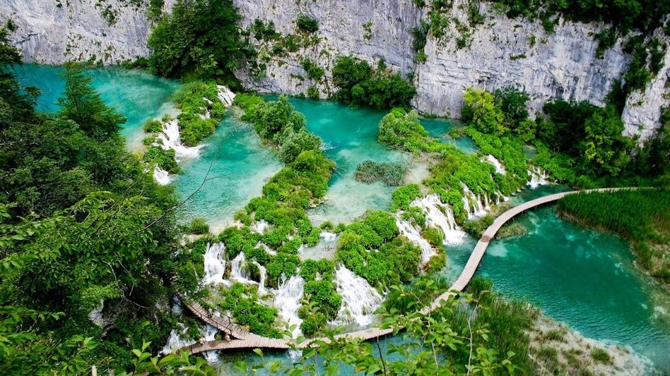 Five places to visit in Meghalaya as state reopens for tourists after lockdown Five places to visit in Meghalaya as state reopens for tourists after lockdown