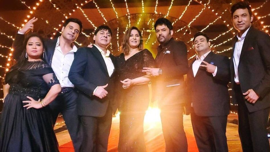 FIR against Kapil Sharma Show for showing actors drinking alcohol in a courtroom scene FIR against Kapil Sharma Show for showing actors drinking alcohol in a courtroom scene