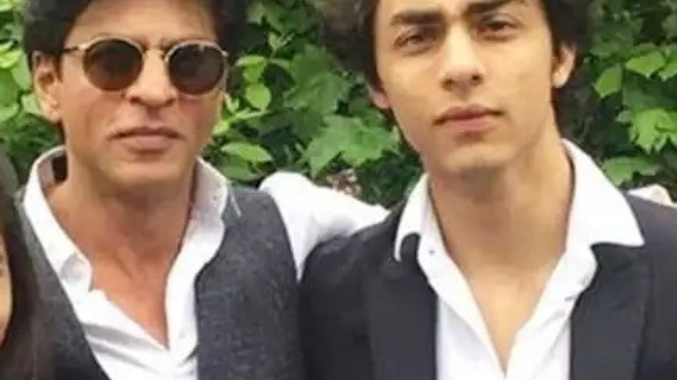 SRK’s son Aryan Khan likely to get arrested by NCB over a drug case SRK’s son Aryan Khan likely to get arrested by NCB over a drug case