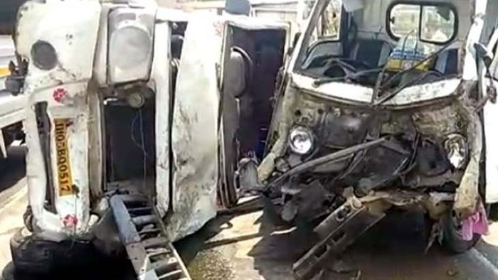 Assam: 2 Dead and 5 Injured In Kaliabor, Head-On Collision between Tempo and Tata Magic