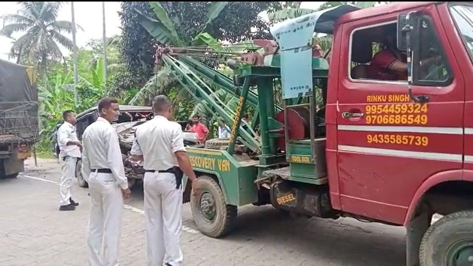 Assam: Horrifying road accident in Golaghat Ahom Gaon Assam: Horrifying road accident in Golaghat Ahom Gaon