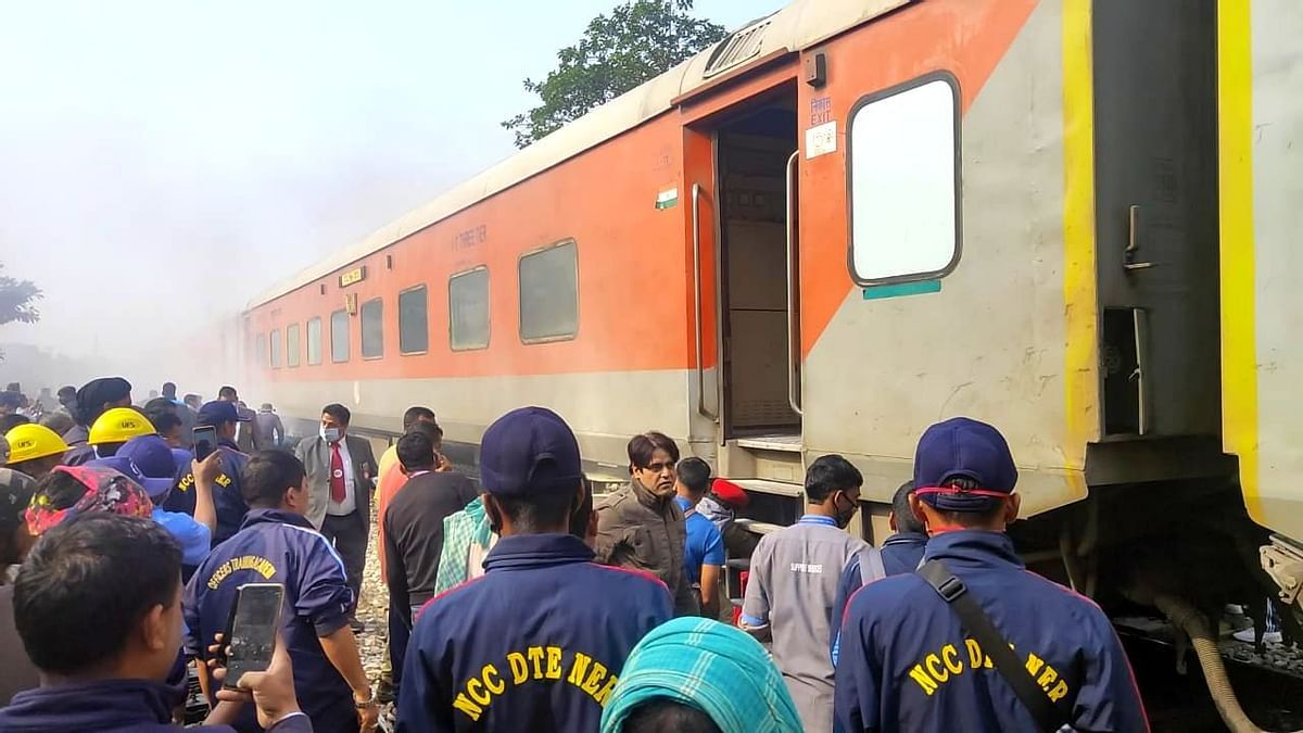 Assam:&nbsp;NCC cadets helps prevent fire in Rajdhani Express