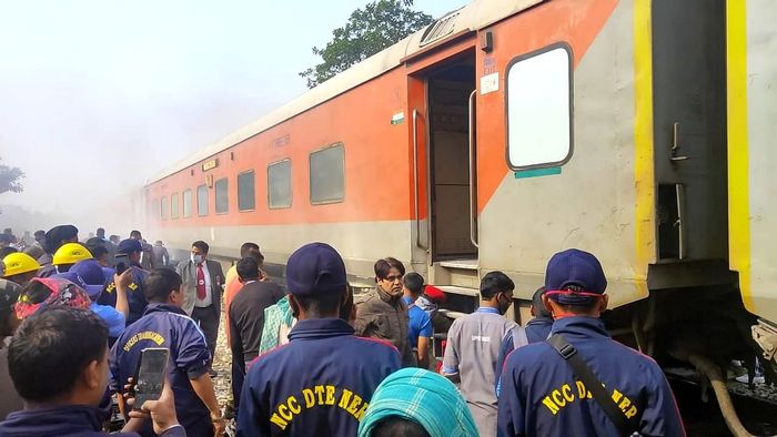 Assam: NCC cadets helps prevent fire in Rajdhani Express