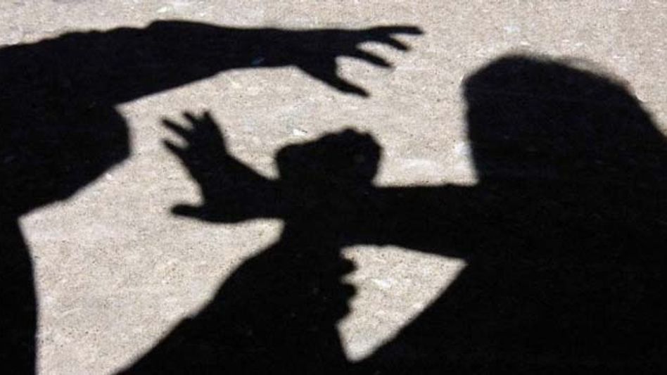 Two arrested for allegedly pouring hot water on minor domestic help Two arrested for allegedly pouring hot water on minor domestic help