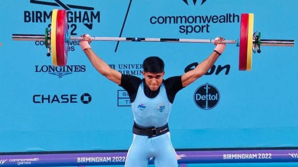 Sanket Sargar wins India’s first medal in Commonwealth Games 2022, bag silver in men’s 55kg Weightlifting Sanket Sargar wins India’s first medal in Commonwealth Games 2022, bag silver in men’s 55kg Weightlifting