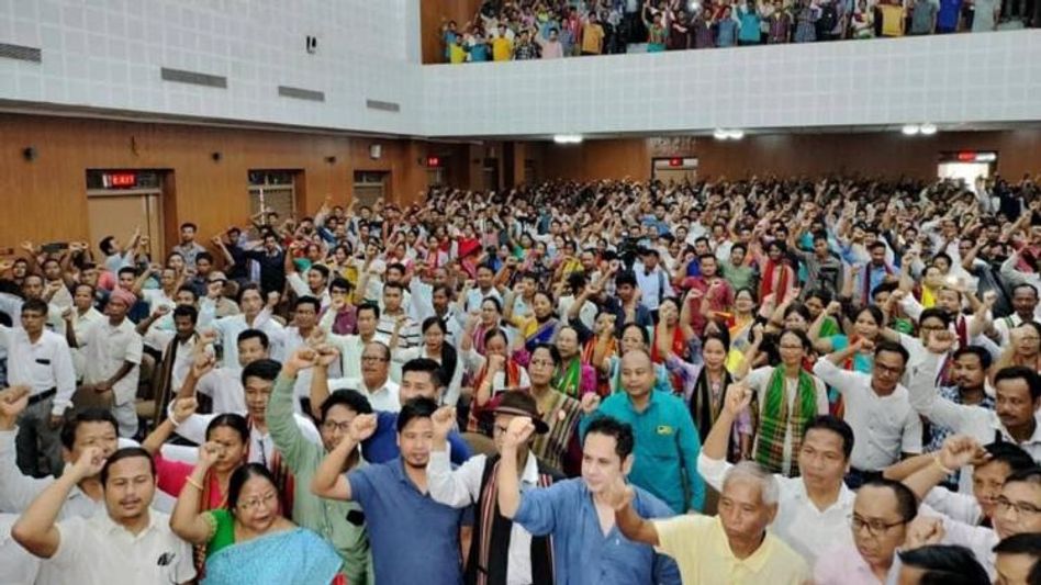 6 top IPFT leaders, including 11000 supporters, join TIPRA Motha 6 top IPFT leaders, including 11000 supporters, join TIPRA Motha