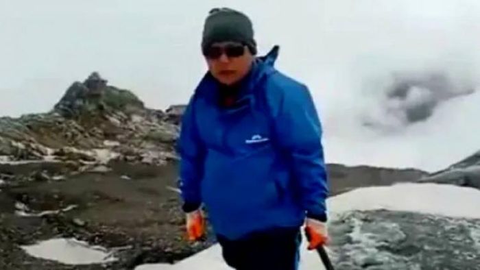 Army helicopter conducts recce to trace missing mountaineers