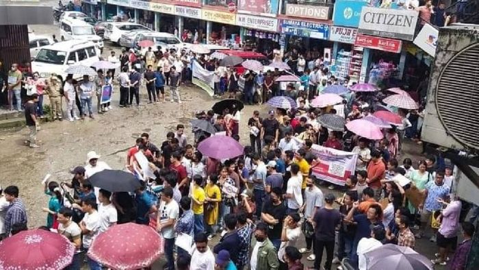 Aspirants hold massive rally in Itanagar
