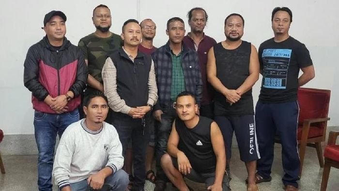 Khasi Students Union met with the leaders of the Hynniewtrep National Liberation Council