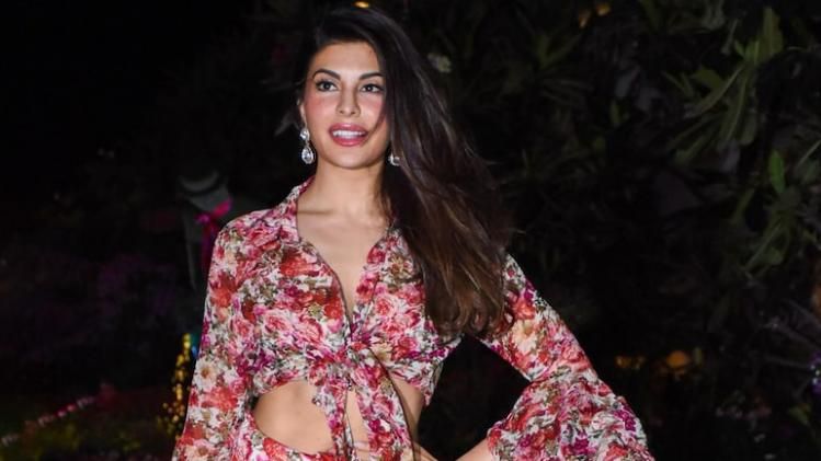 Bollywood actor Jacqueline Fernandez gets interim bail in Rs 200 crore extortion case Bollywood actor Jacqueline Fernandez gets interim bail in Rs 200 crore extortion case