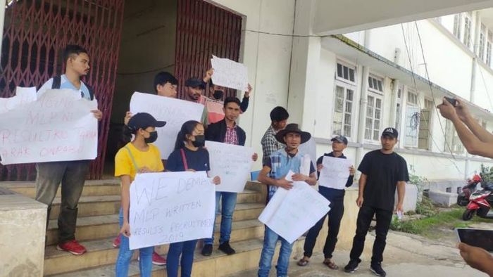 Meghalaya Police aspirants staged a sit-in dharna