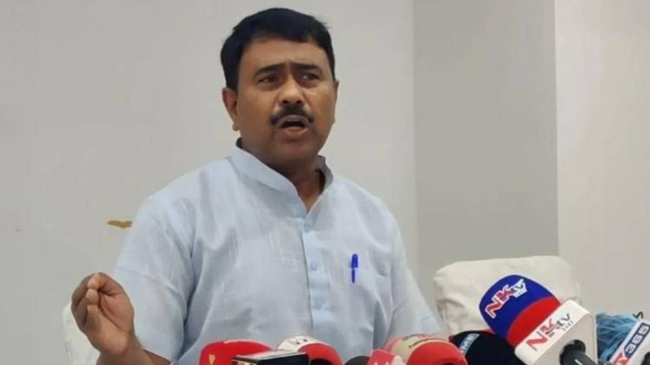 Assam: MP Abdul Khaleque considers Priyanka Gandhi as the 'best candidate' for Congress president Assam: MP Abdul Khaleque considers Priyanka Gandhi as the 'best candidate' for Congress president