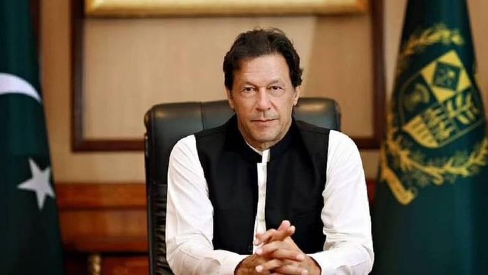 Pak’s former PM Imran Khan escapes plane crash