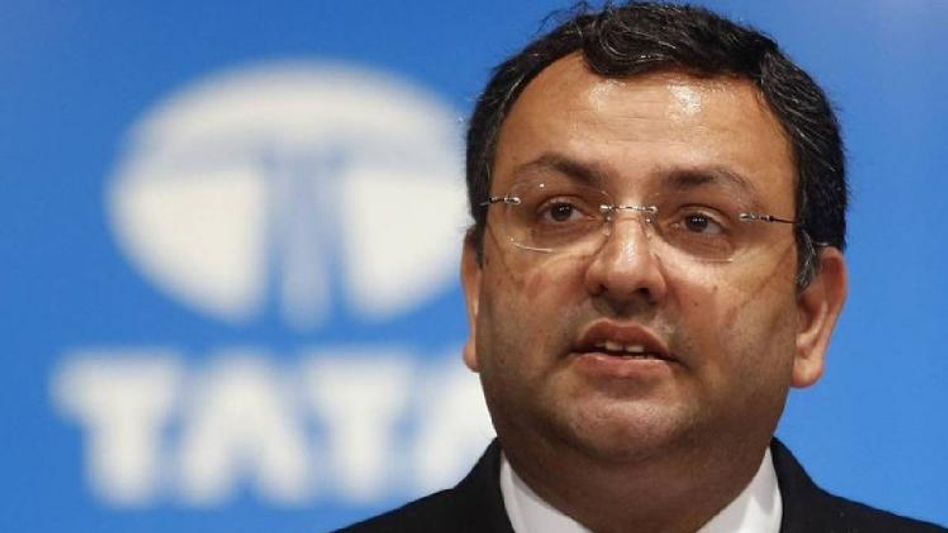 Former Tata Group Chairman Cyrus Mistry dies in road accident in Palghar Former Tata Group Chairman Cyrus Mistry dies in road accident in Palghar