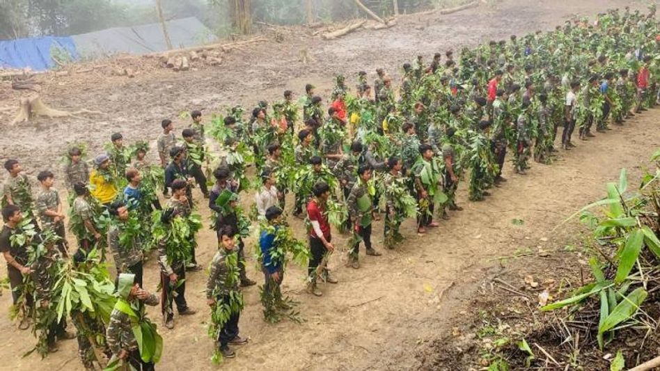 Myanmar junta forces hold 100 civilians as human shields in Shan State Myanmar junta forces hold 100 civilians as human shields in Shan State