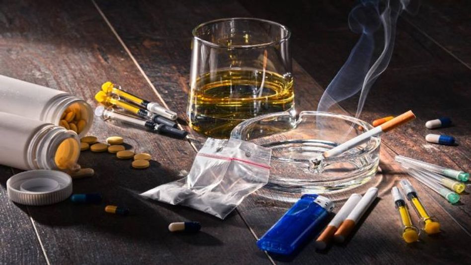 Assam: Police seize 25gms of drugs, cash during search operation in Dibrugarh; one person held Assam: Police seize 25gms of drugs, cash during search operation in Dibrugarh; one person held