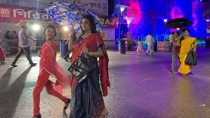 Rain damps Saptami evening of Durga Puja in Agartala