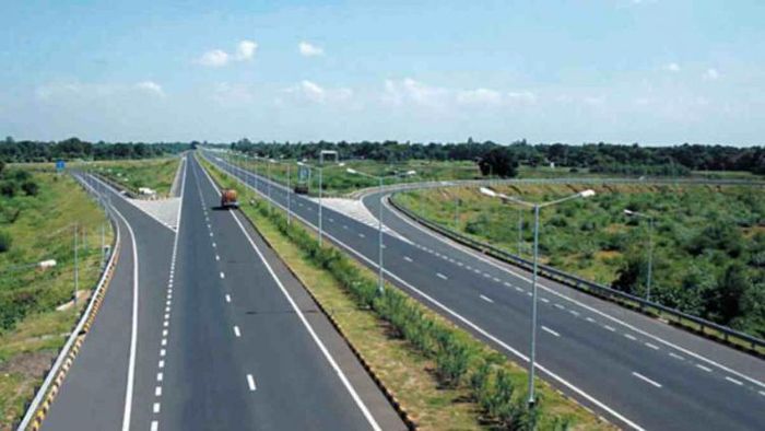 Centre to raise Rs 2500 crore to fund three road projects