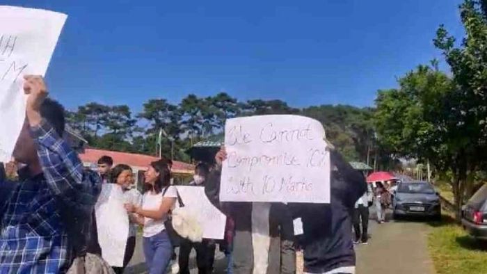 Khasi, Jaintia and Garo students of NEHU demand 10% reservation