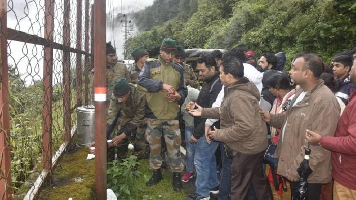 Army providing assistance to stranded tourists