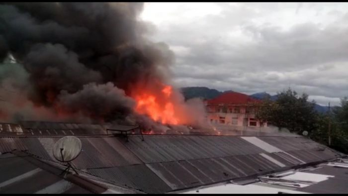 early 700 shops gutted in Naharlagun city