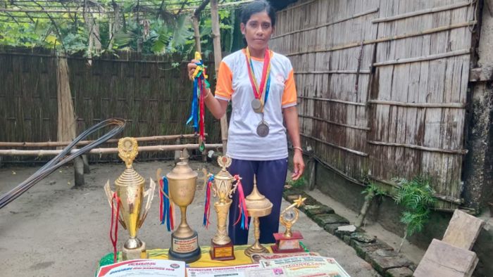 State level athletic forced to work as daily wage labourer