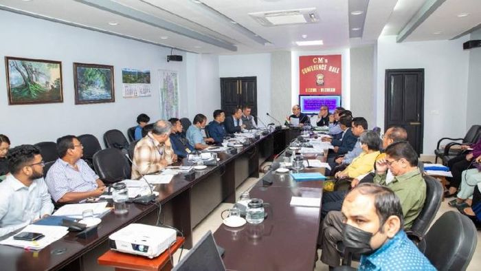 Mizoram CM holding meet with officials of NHIDCL with regards to existing road construction work and their work status