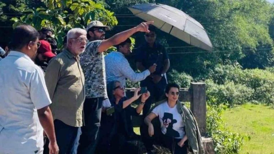 Assam: Bollywood actor Kangana Ranaut visits Chandubi lake, to spent night at Kaziranga Assam: Bollywood actor Kangana Ranaut visits Chandubi lake, to spent night at Kaziranga