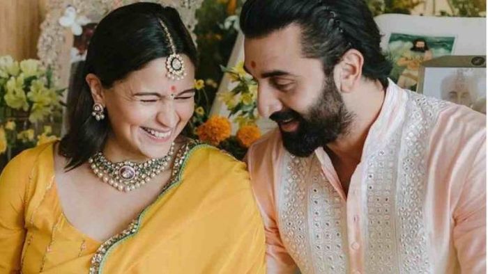 Alia Bhatt and Ranbir Kapoor blessed with a baby girl