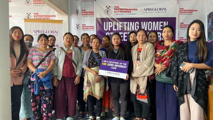 Women vendors receives zero interest loans