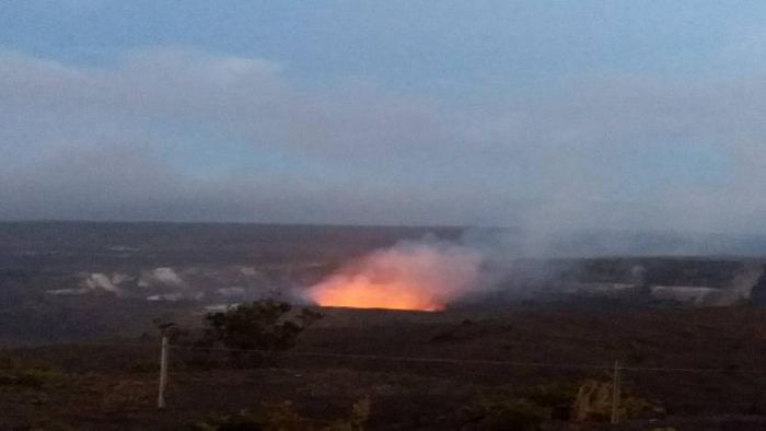 Volcano erupts in Hawaii