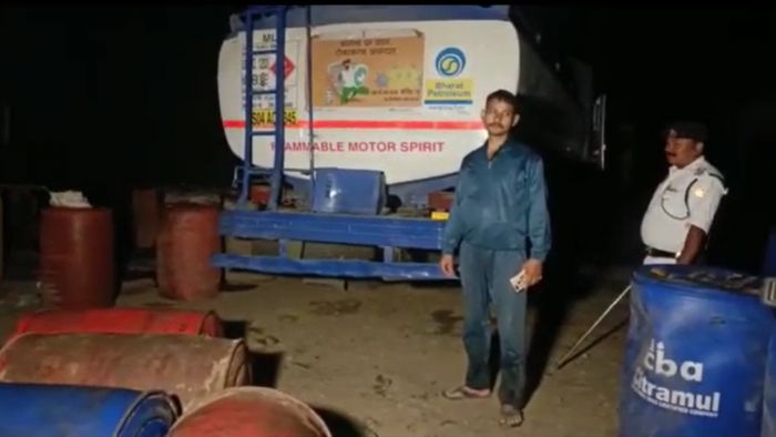 Oil smuggling racket busted in Dergaon