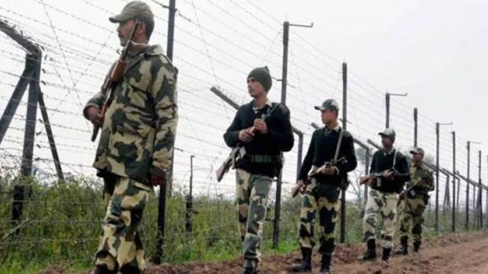 Tripura: 7 Bangladeshi nationals detained along India-Bangladesh border Tripura: 7 Bangladeshi nationals detained along India-Bangladesh border