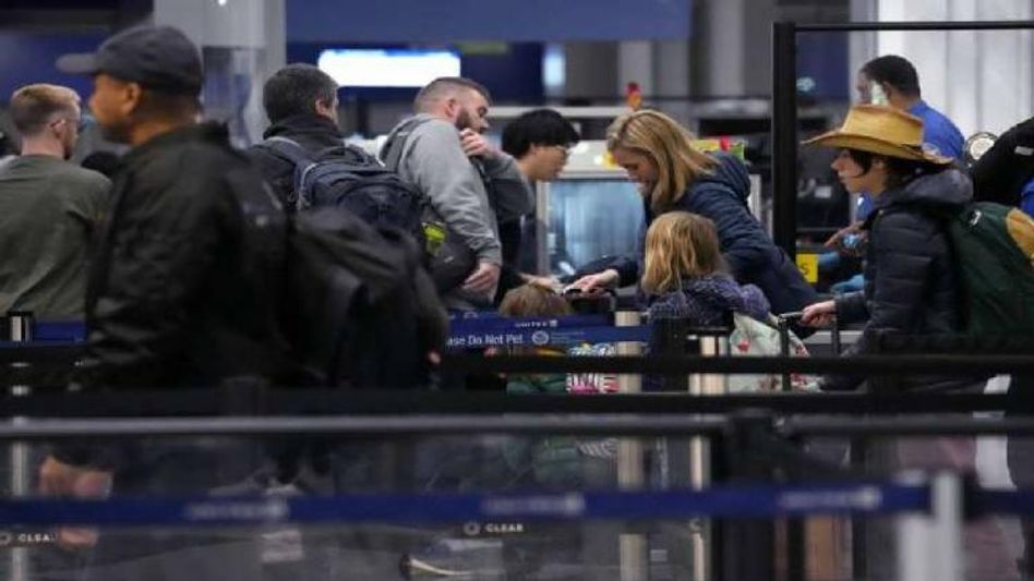 Centre issues new guidelines for international passengers in wake of fresh COVID fears Centre issues new guidelines for international passengers in wake of fresh COVID fears