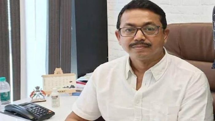 Litterateur-journalist Manoj Kumar Goswami