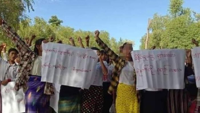 Women protesting against the Myanmar Junta