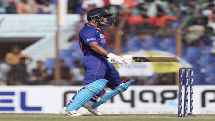 India crush Bangladesh by 227 runs