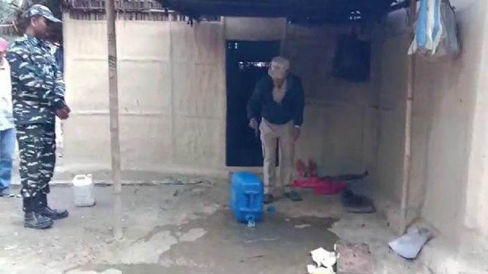 Liquor destroyed in Merapani