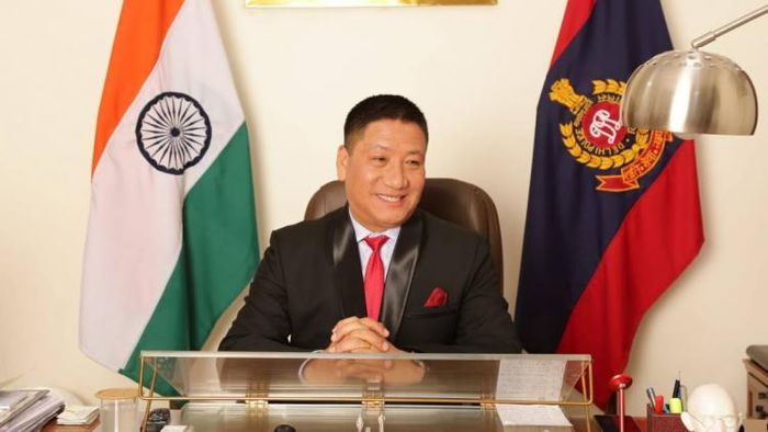 Robin Hibu chosen for Achievers Award under Excellence in Public Service 2022