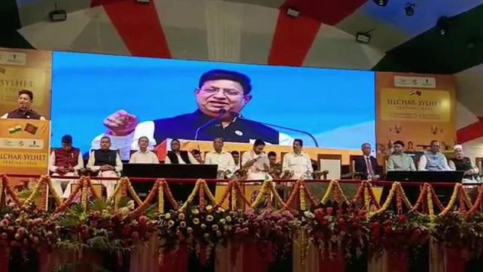 Bangladesh Foreign Affairs Minister AK Abdul Momen addressing the audience on the occasion of Silchar-Sylhet festival