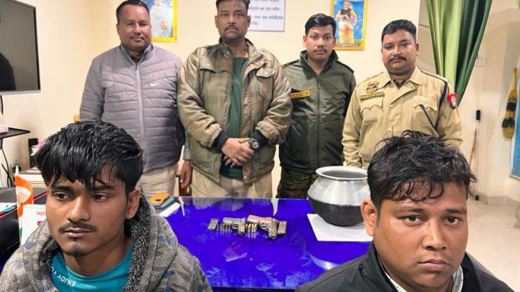 Assam police apprehend two veteran snatchers