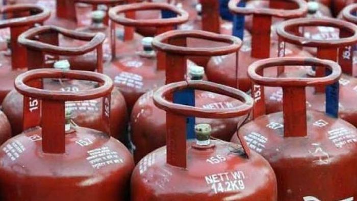 Commercial LPG cylinder price increased by Rs 25
