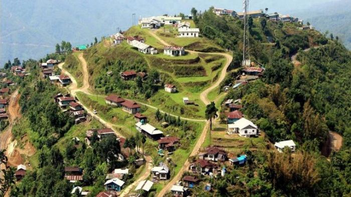 The hilly state of Nagaland, located in the North Eastern region of India is considered to be a picturesque zone, with mountains and valleys all over its periphery.