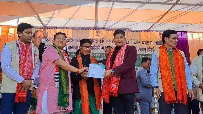 BJP Minister Pijush Hazarika distributes land pattas to 1588 families in Gohpur